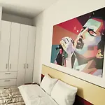 Genova Hostal