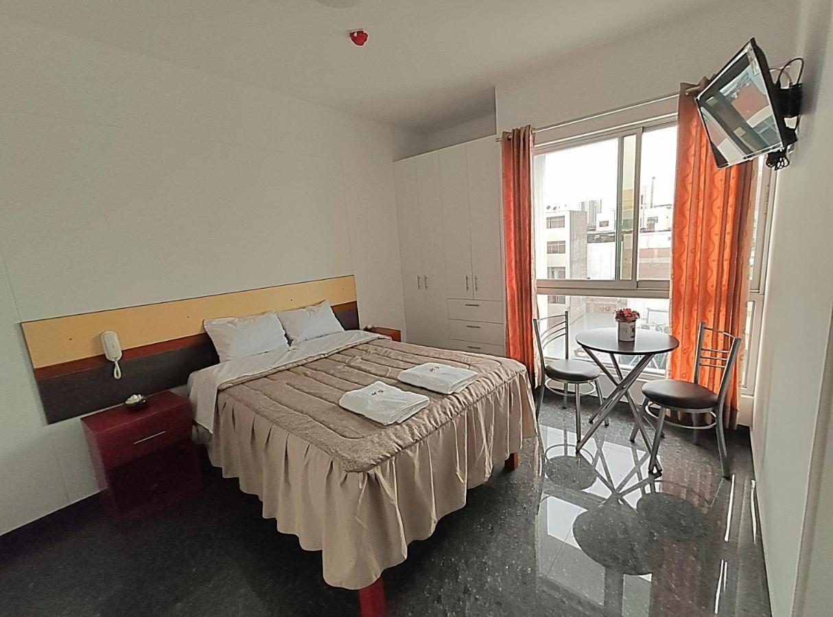 Genova 3*